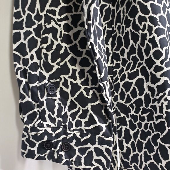 Quacker Factory Women Shirt Large Animal Print Stretch Rhinestone Studded Pocket - Picture 8 of 12